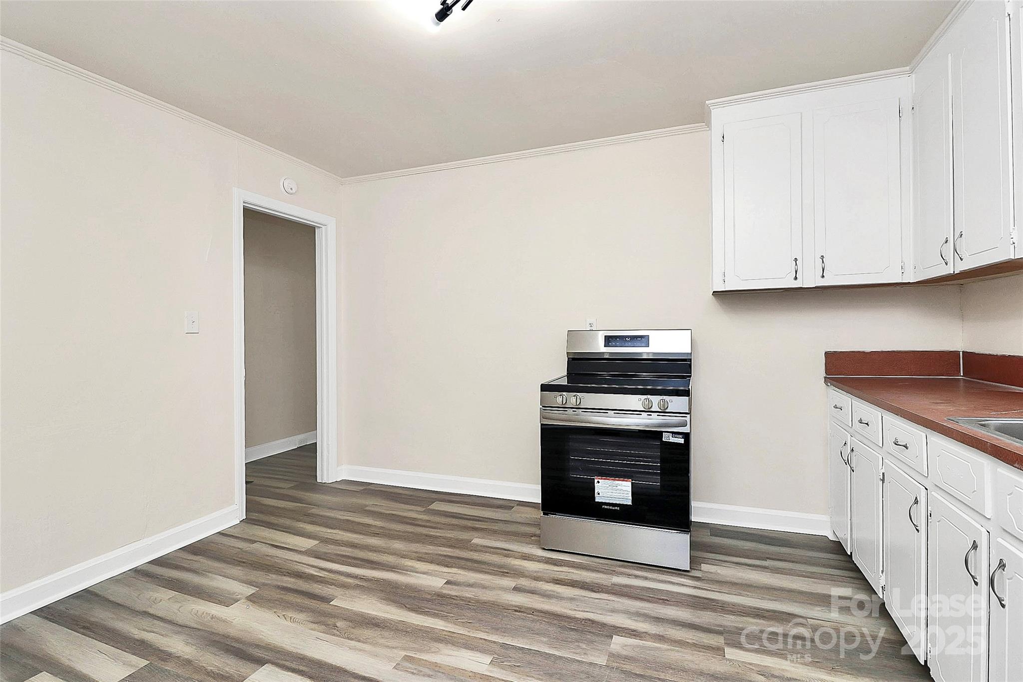 4132 Blenhein Road Charlotte, NC 28208 - Photo 9 of 17