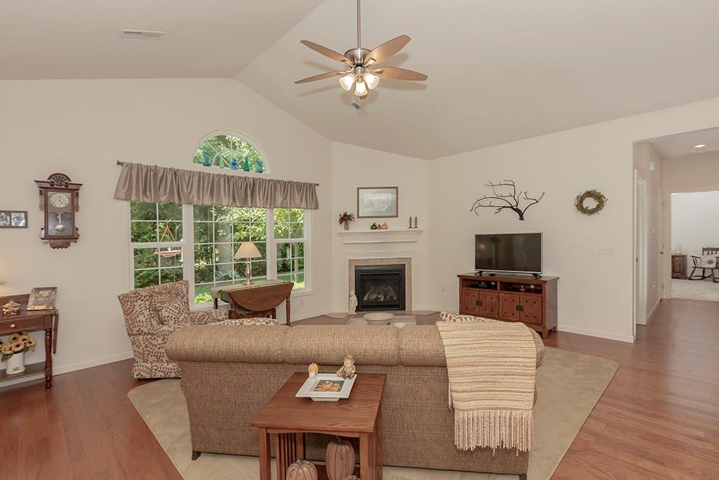 248 Stonegate Blvd Condo Hermitage, PA 16148 - Photo 2 of 25