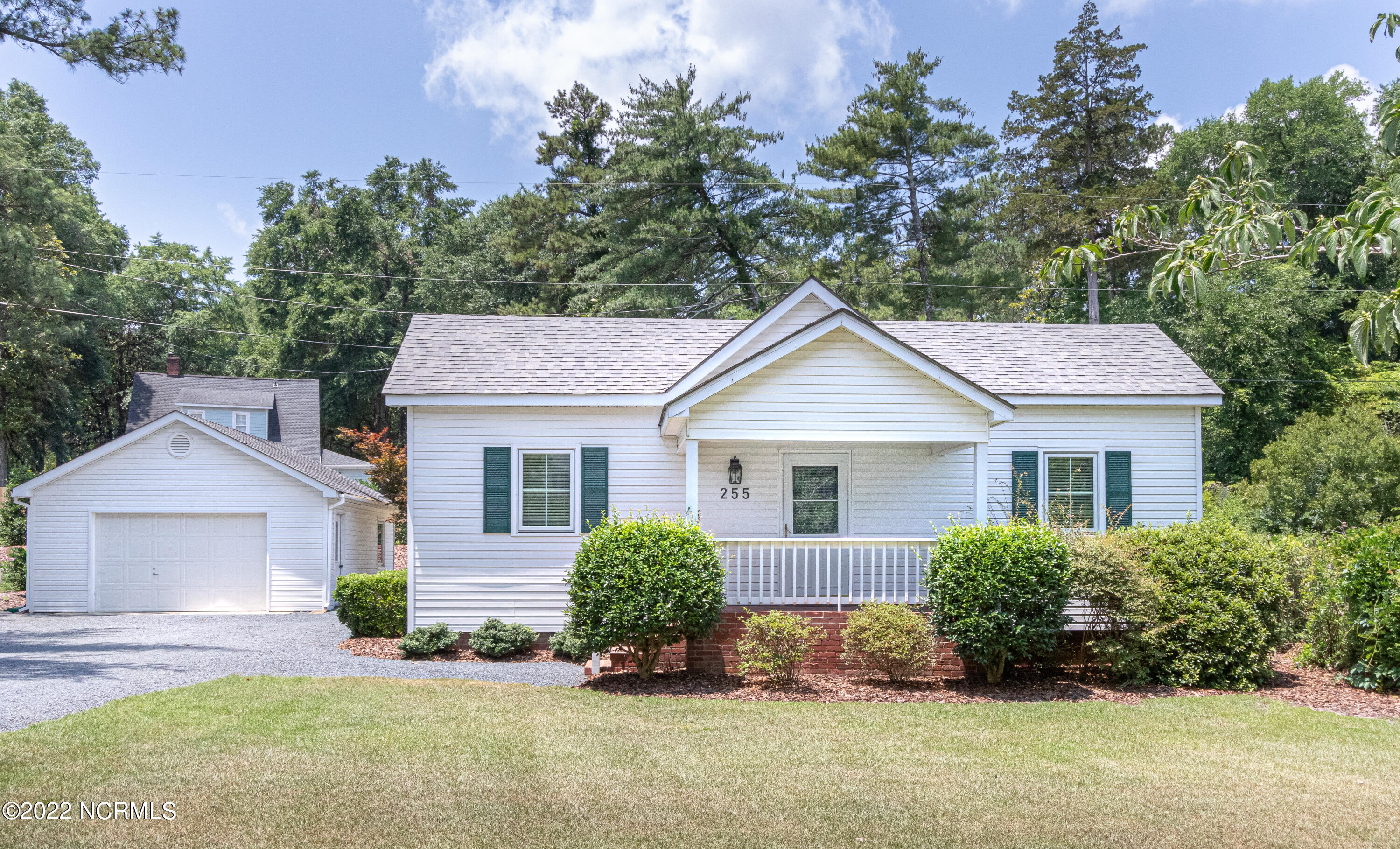 255 Magnolia Road Pinehurst, NC 28374 - Photo 1 of 23 I25 Magnolia FRONT