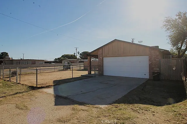 $279,900 | 38779 East Williams Street, Yermo, CA 92398