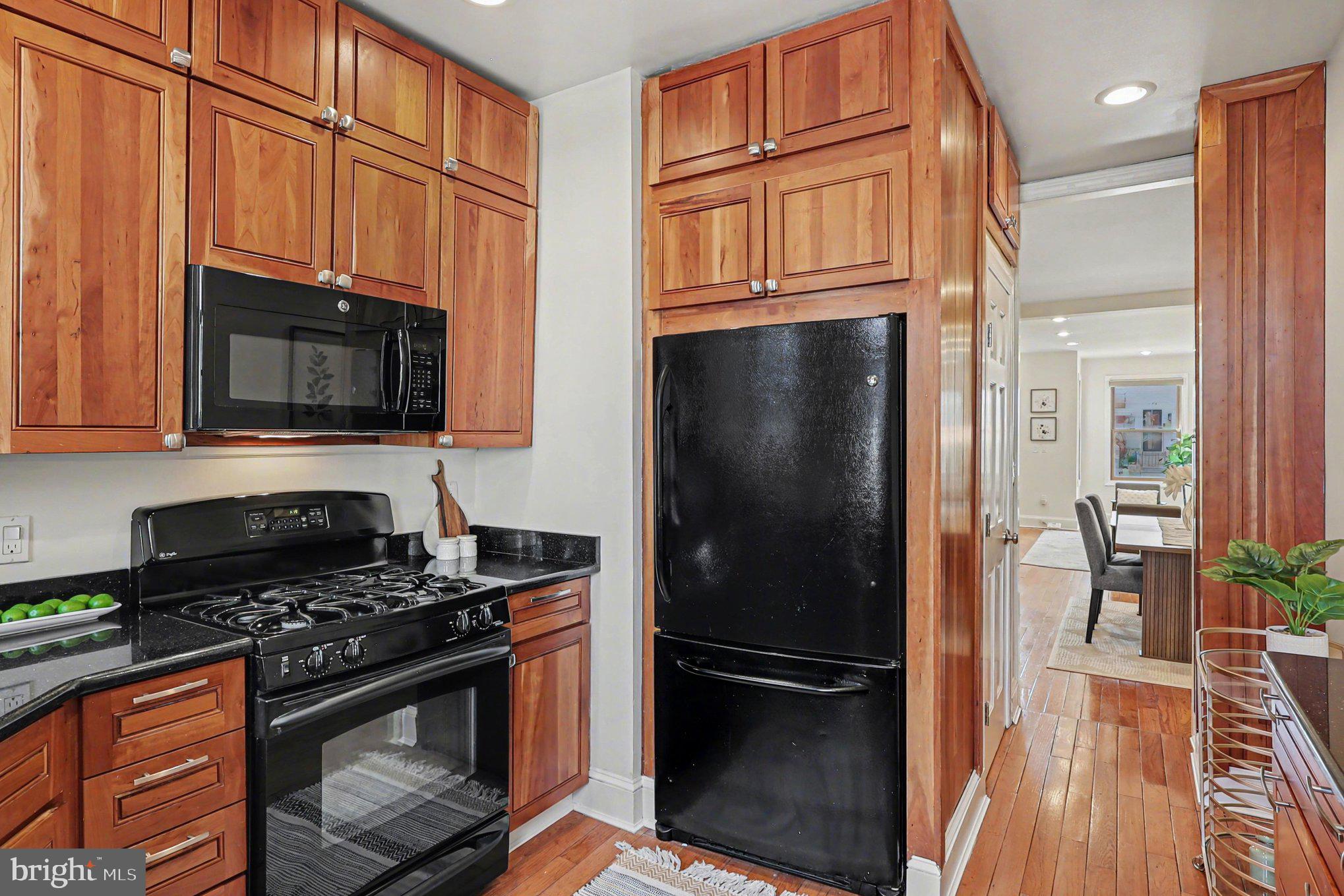 527 14th Street Northeast Washington, DC 20002 - Photo 12 of 39