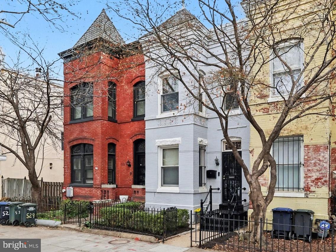 527 14th Street Northeast Washington, DC 20002 - Photo 5 of 39