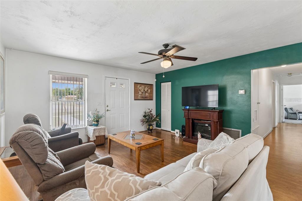 6395 Treehaven Drive Spring Hill, FL 34606 - Photo 3 of 27