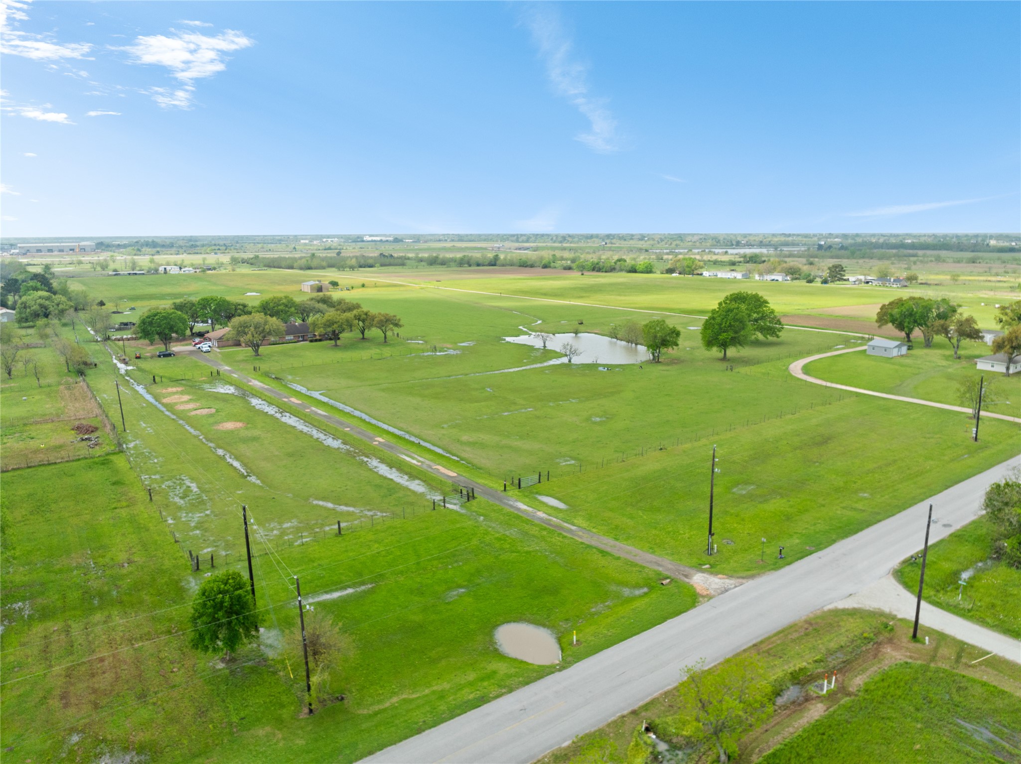34611 Owens Road Hempstead, TX 77445 - Photo 21 of 25 a view of an ocean and beach