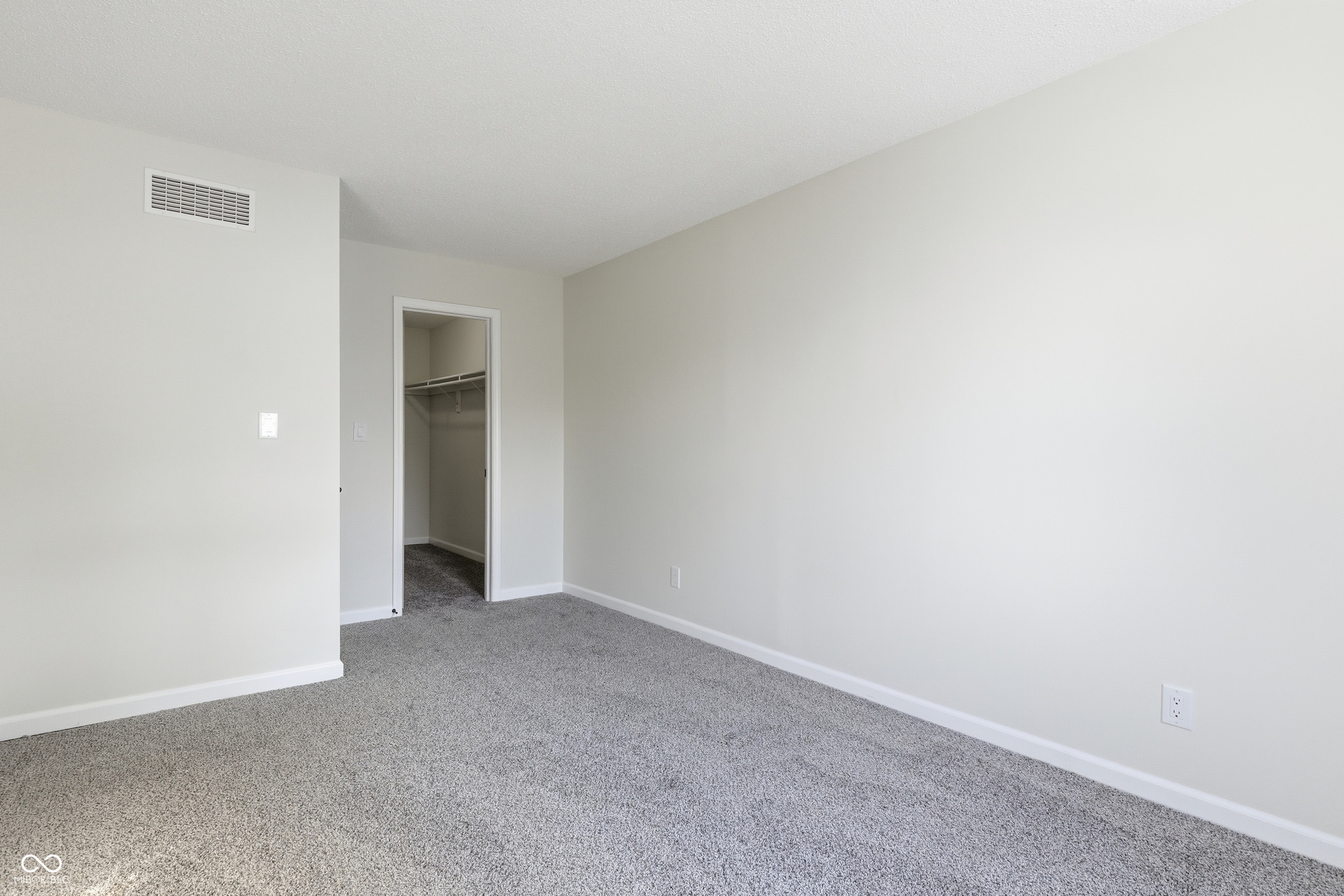 2525 Brewster Road Indianapolis, IN 46268 - Photo 15 of 22