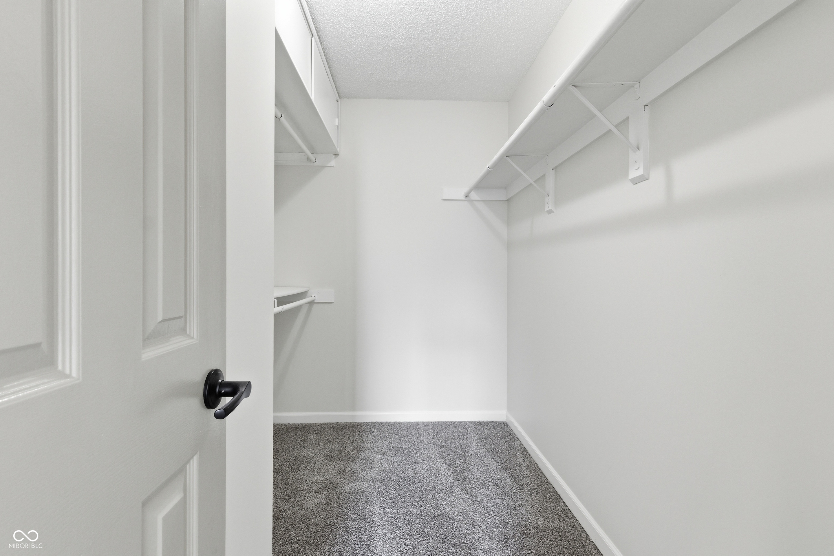 2525 Brewster Road Indianapolis, IN 46268 - Photo 16 of 22