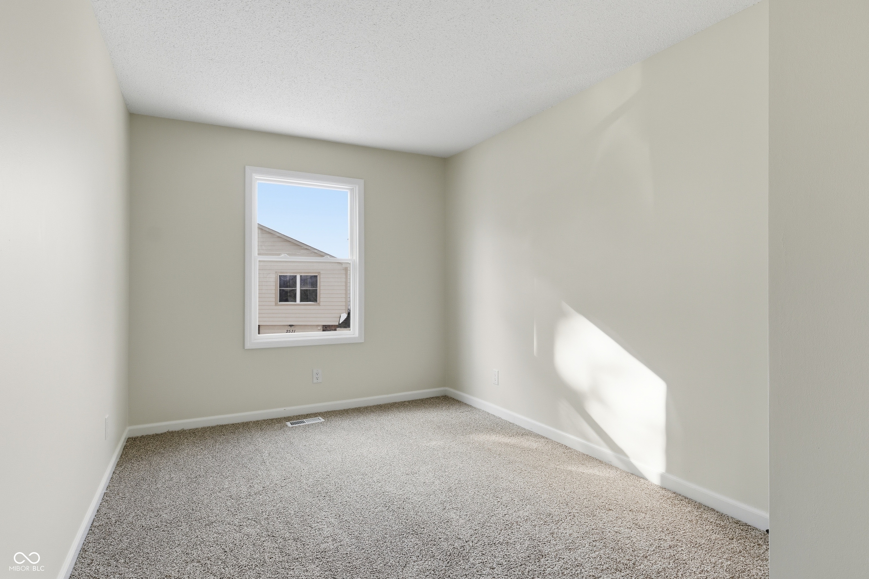 2525 Brewster Road Indianapolis, IN 46268 - Photo 18 of 22