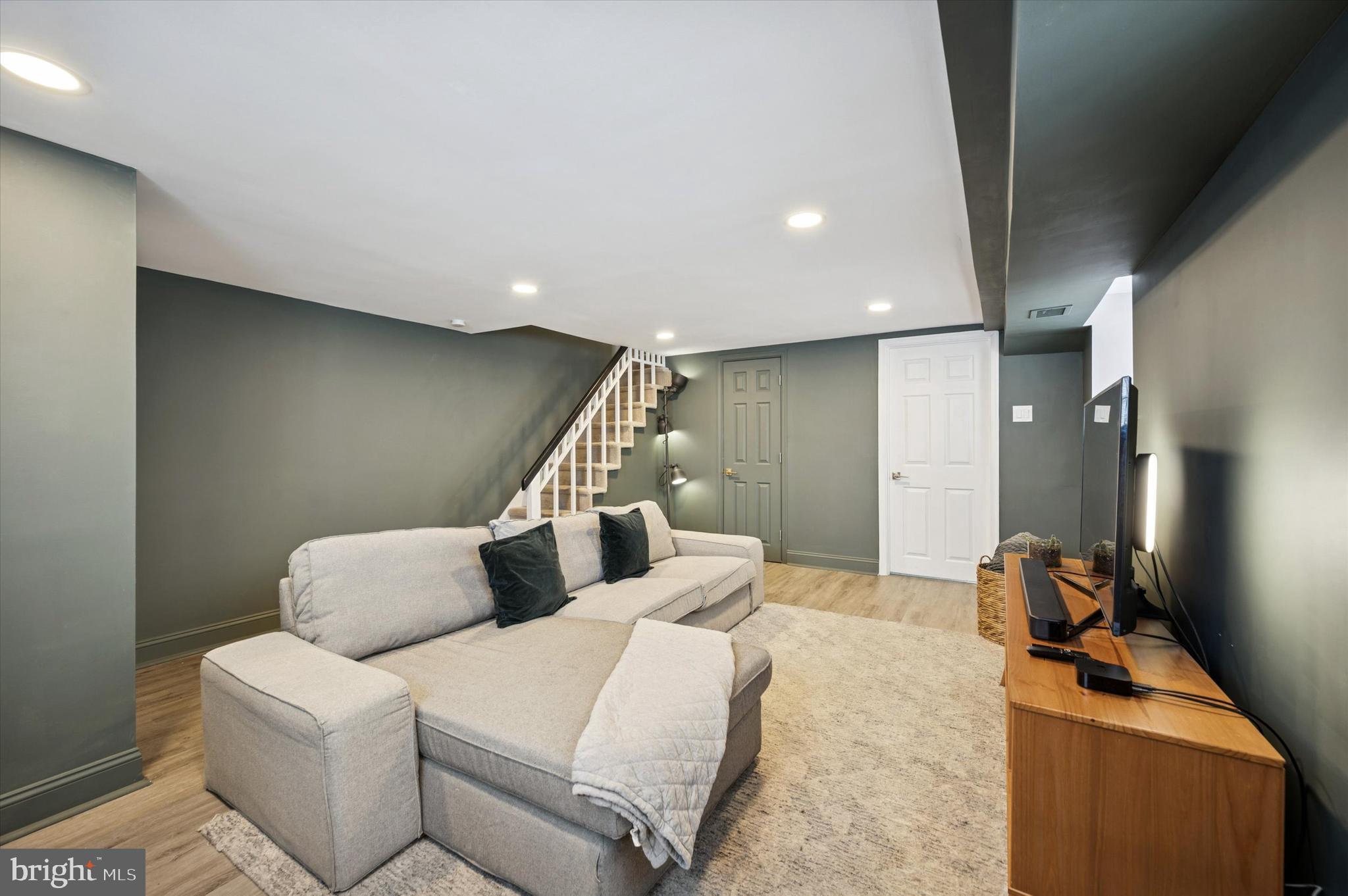 935 Slocum Street Philadelphia, PA 19150 - Photo 21 of 24