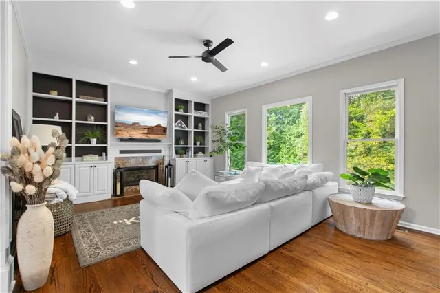 $949,900 | 1275 Water View Lane, Suwanee, GA 30024