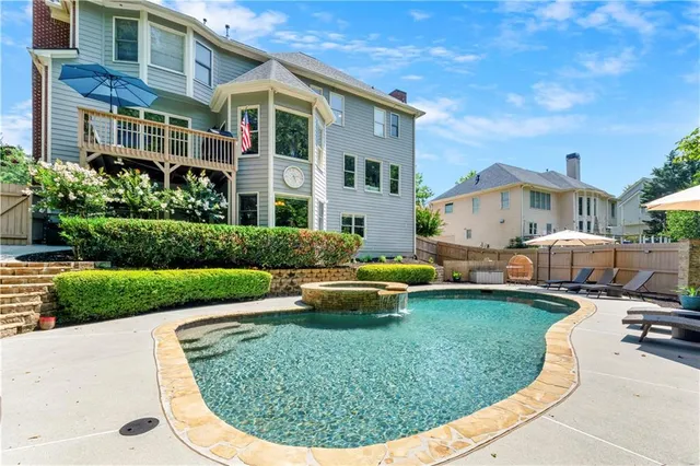 $949,900 | 1275 Water View Lane, Suwanee, GA 30024