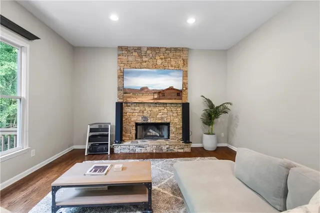 $949,900 | 1275 Water View Lane, Suwanee, GA 30024