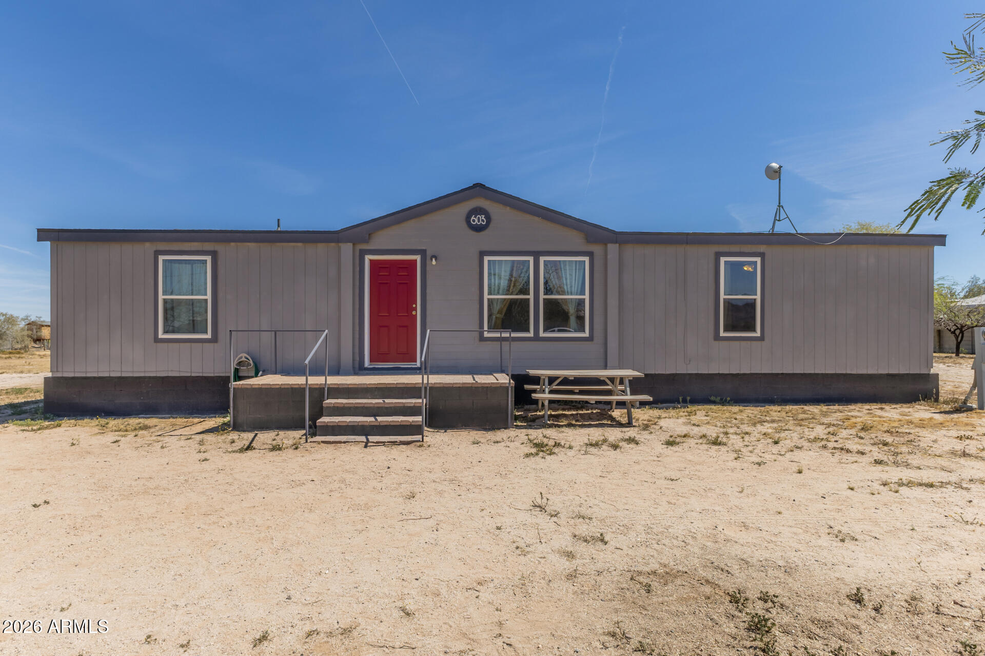 603 North Falton Road Maricopa, AZ 85139 - Photo 6 of 37 Inviting Entry!