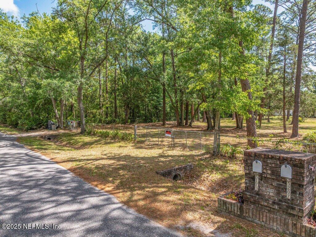 5173 Eulace Road Jacksonville, FL 32210 - Photo 6 of 25 Property Photo