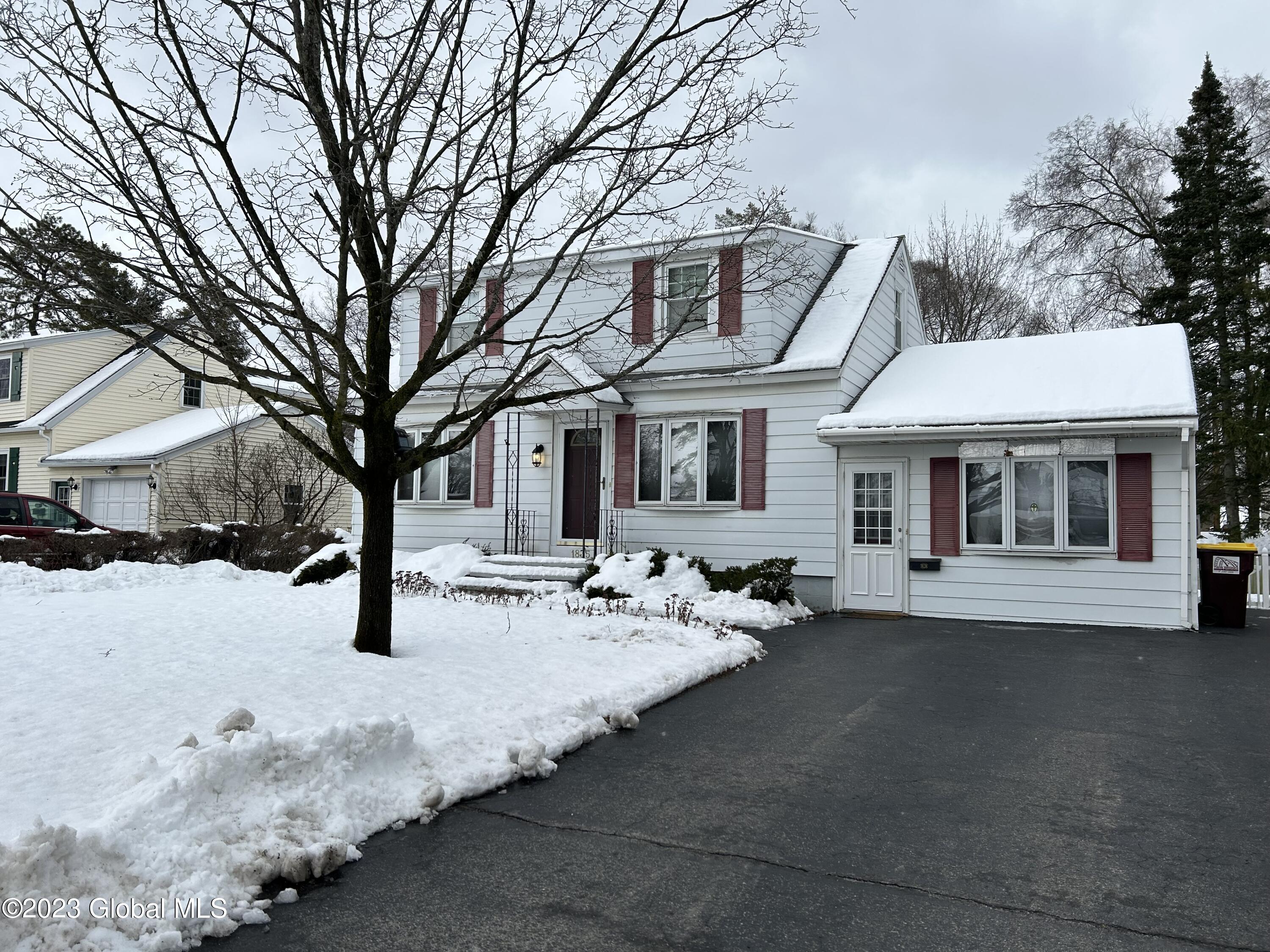1835 Devendorf Road Rotterdam, NY 12303 - Photo 1 of 33 IMG_3813
