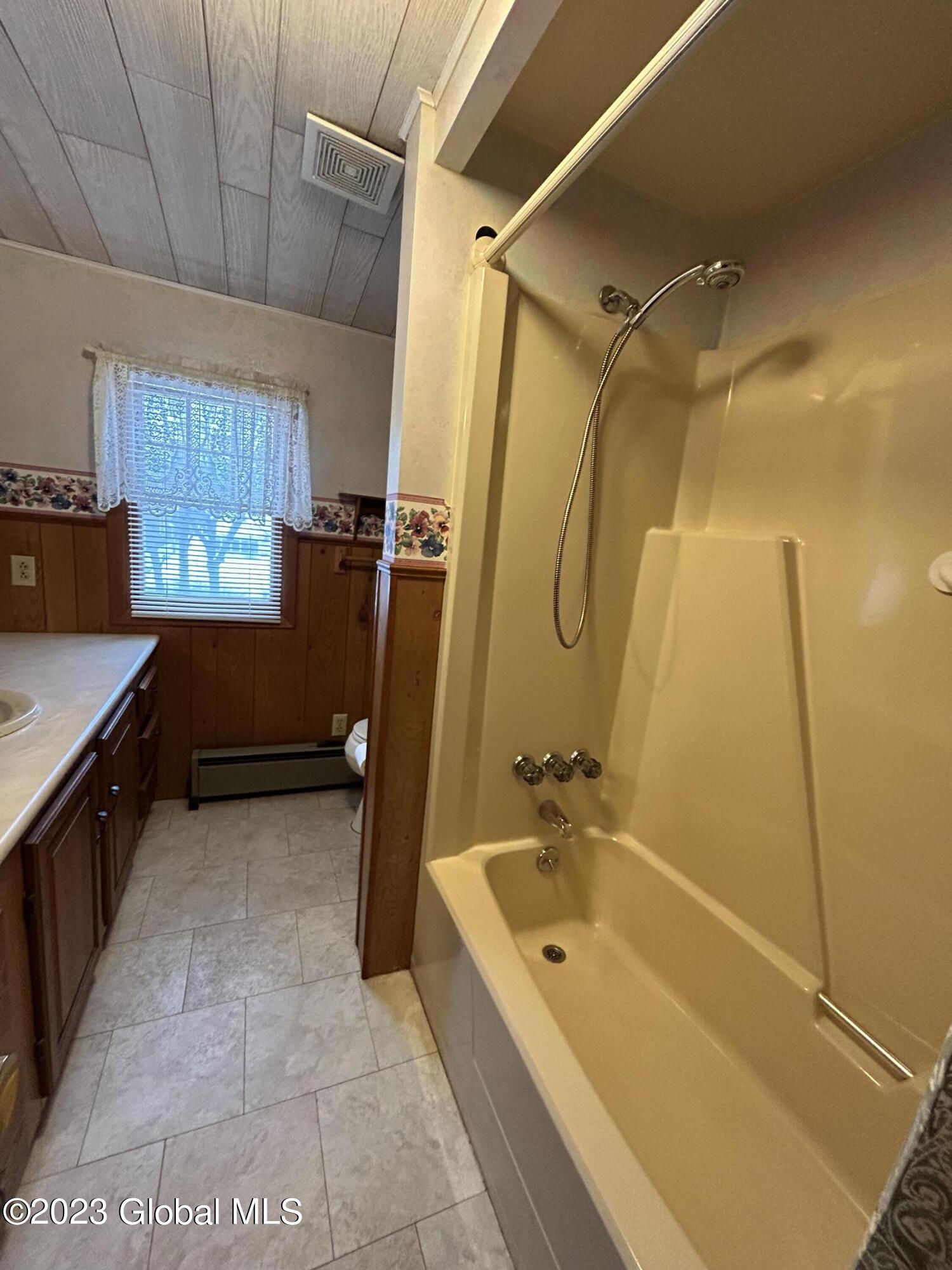 1835 Devendorf Road Rotterdam, NY 12303 - Photo 19 of 33 IMG_3808
