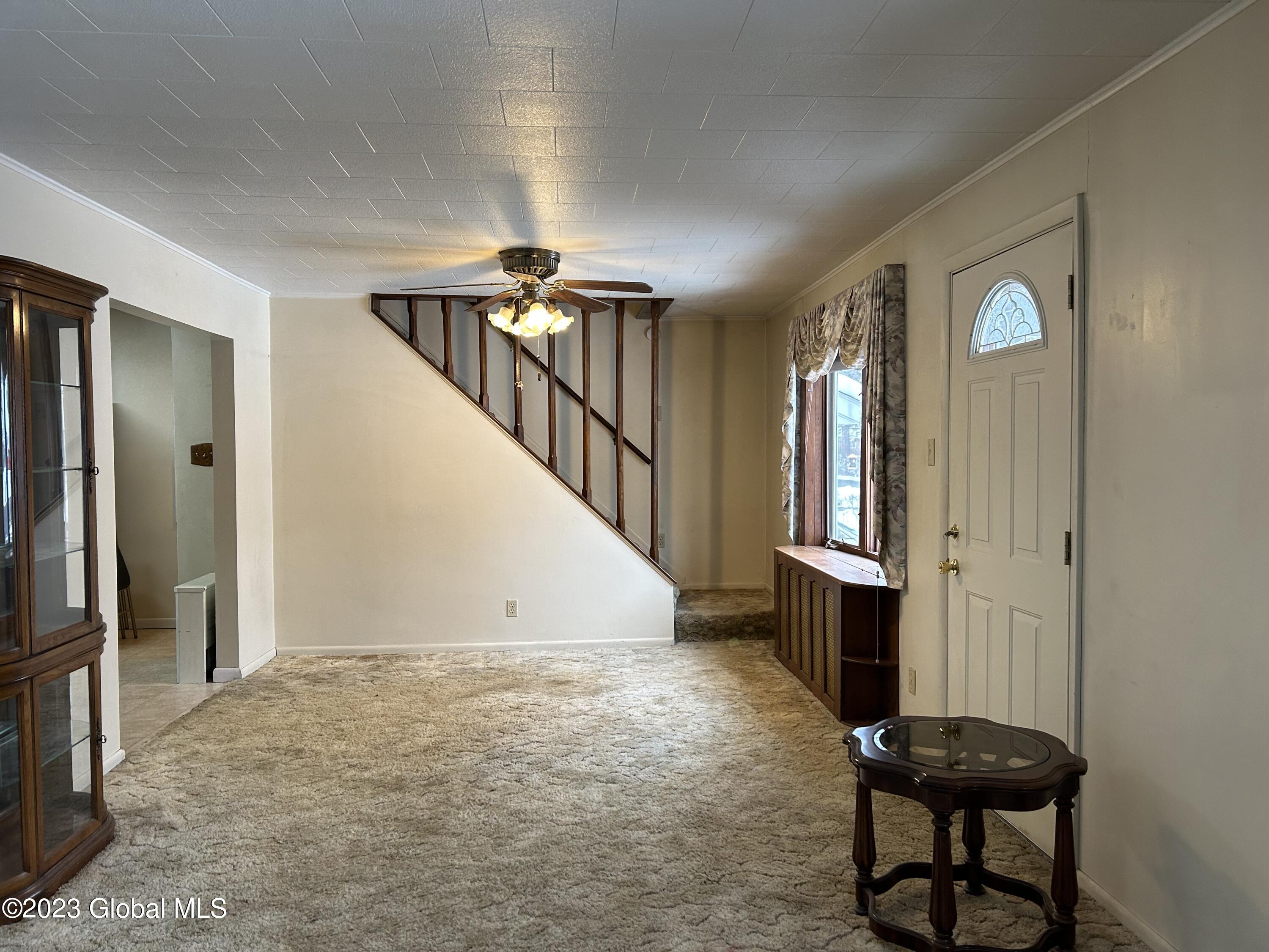 1835 Devendorf Road Rotterdam, NY 12303 - Photo 4 of 33 IMG_3748