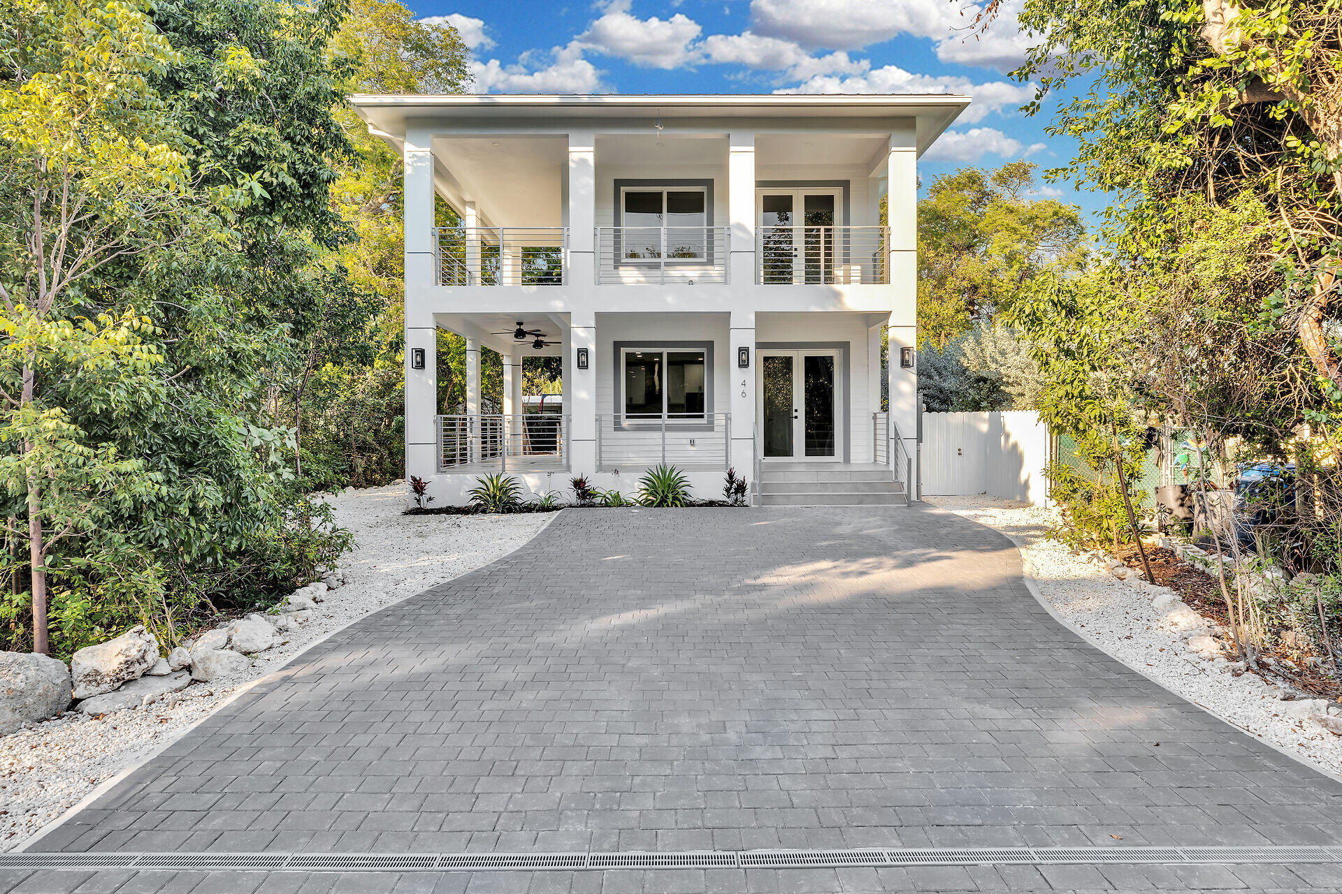 46 Transylvania Avenue Key Largo, FL 33037 - Photo 4 of 52 virtual-tour-353372-mls-high-res-image-0