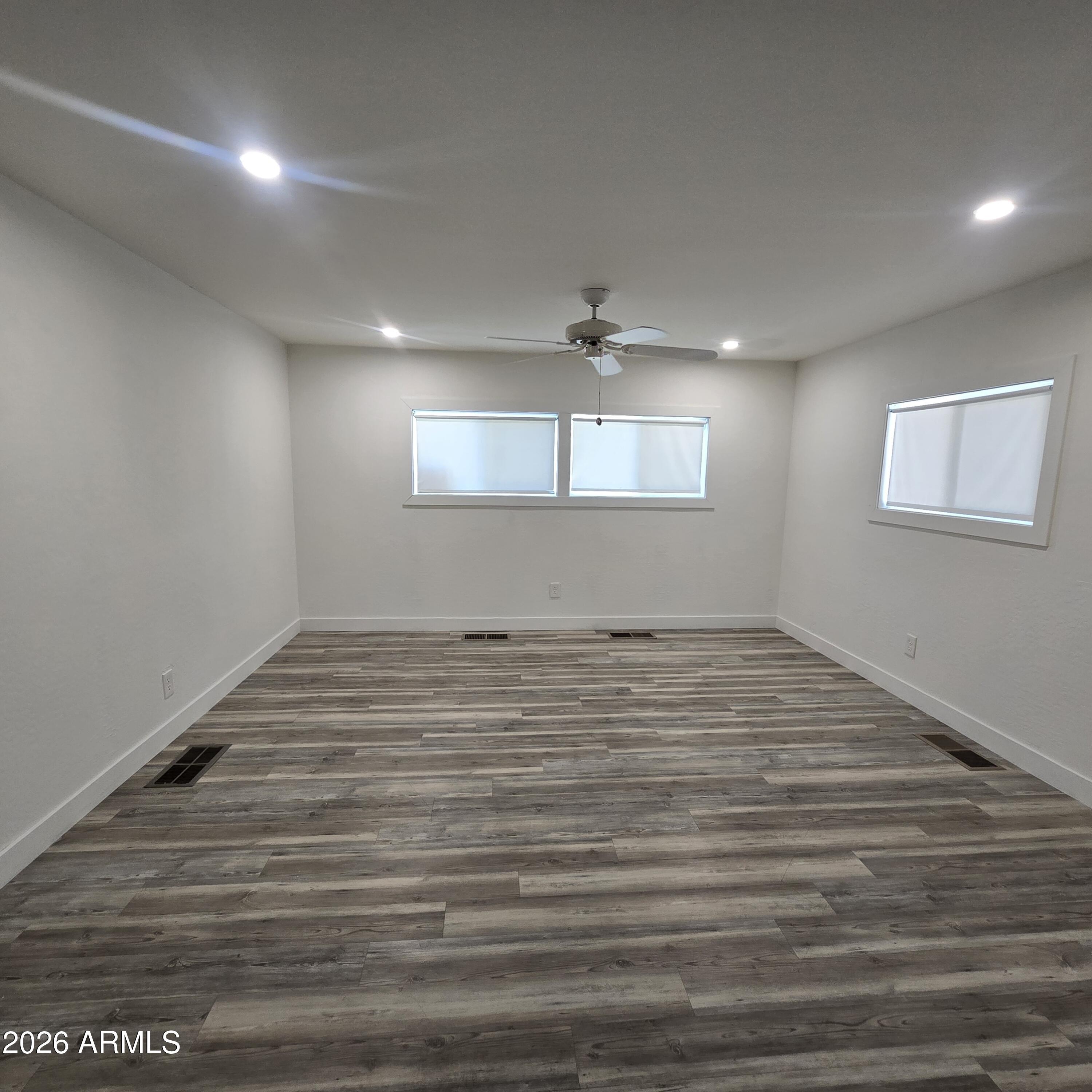 205 West Bell Road, Unit 156 Phoenix, AZ 85023 - Photo 17 of 30 20260728_152803