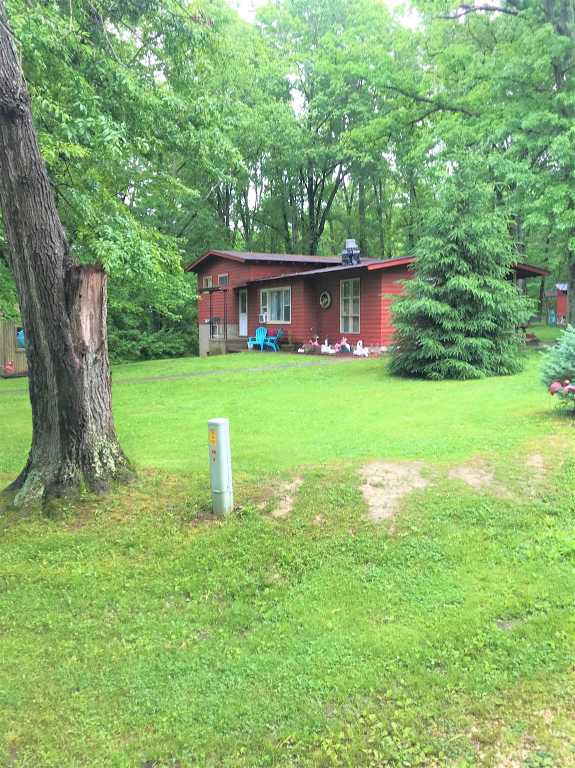 7951 East Dobson Road Bloomfield, IN 47424 - Photo 1 of 1
