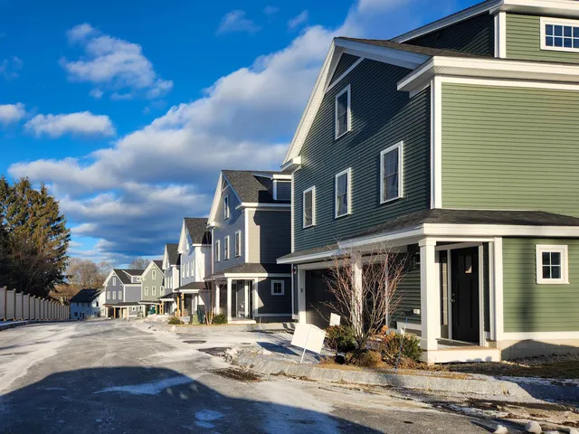 $1,010,900 | 35 Eden Lane, Unit 6, Portsmouth, NH 03801
