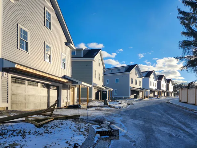 $1,010,900 | 35 Eden Lane, Unit 6, Portsmouth, NH 03801