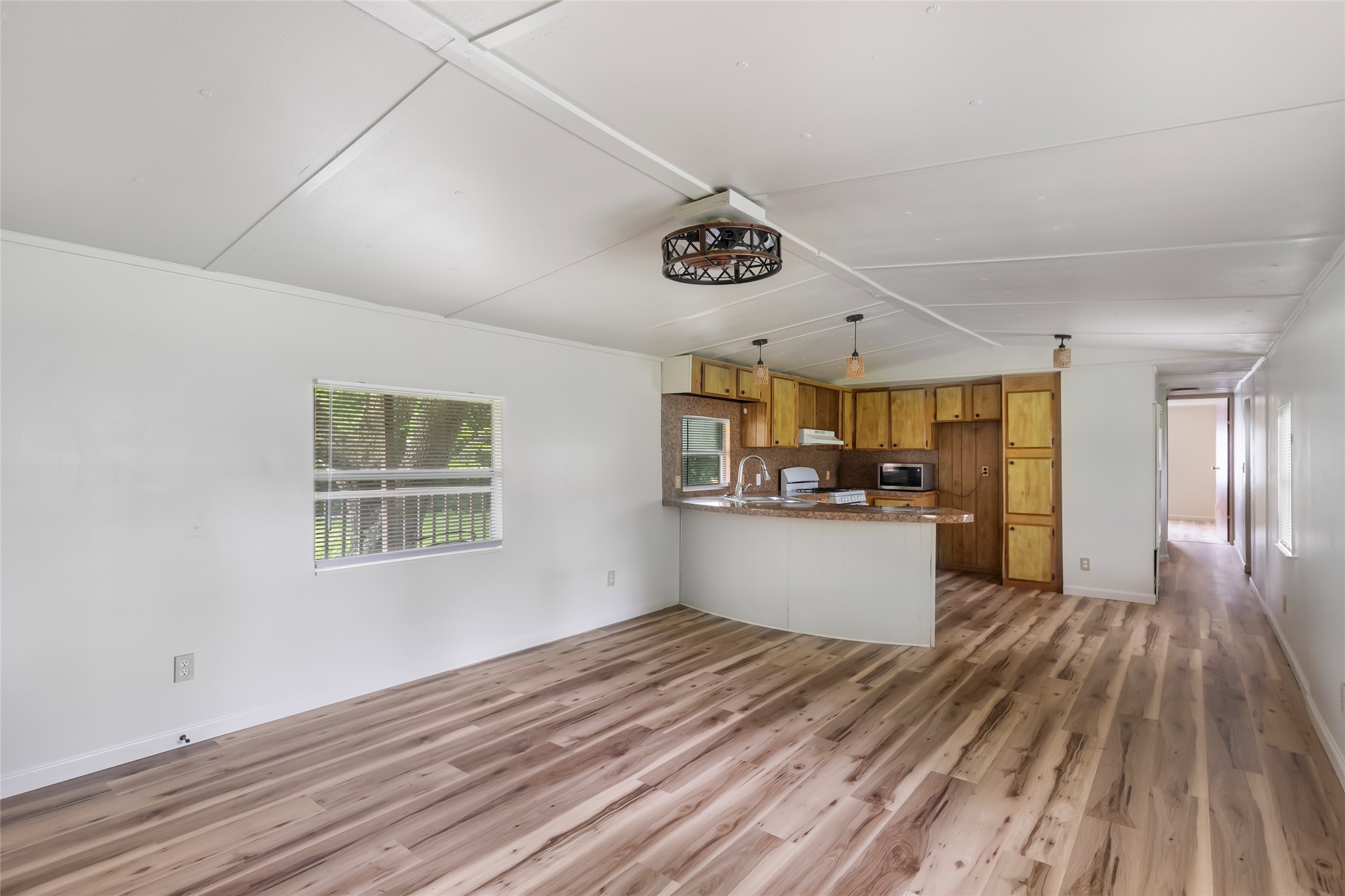 204 1/2 Kerry Road Highlands, TX 77562 - Photo 8 of 21
