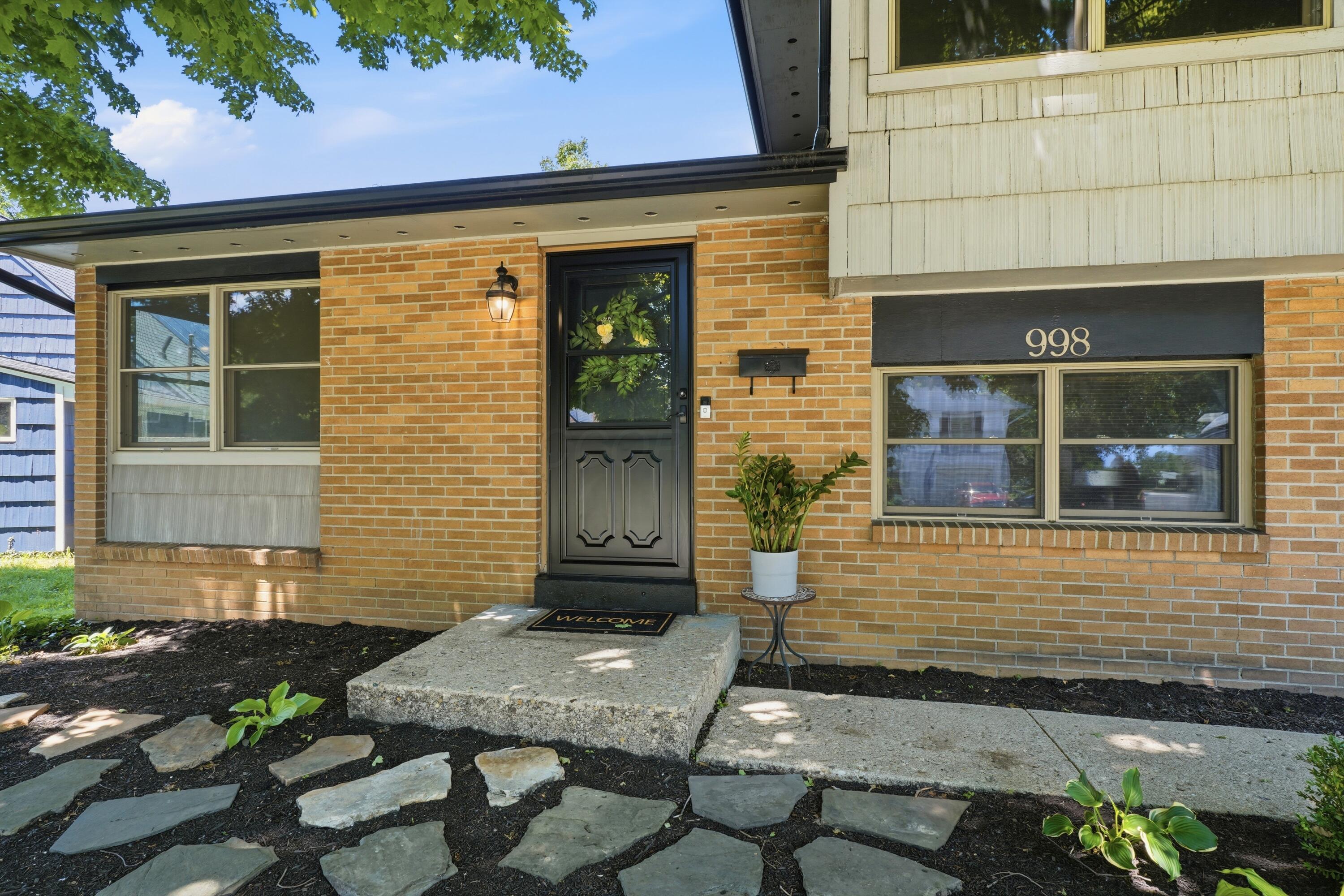 998 Afton Road Columbus, OH 43221 - Photo 3 of 49 2-print-998-afton-rd