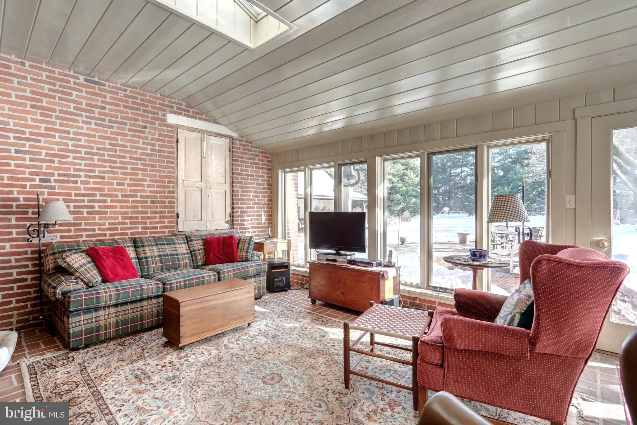 920 Village Road Lancaster, PA 17602 - Photo 20 of 38 Gallery Image 20
