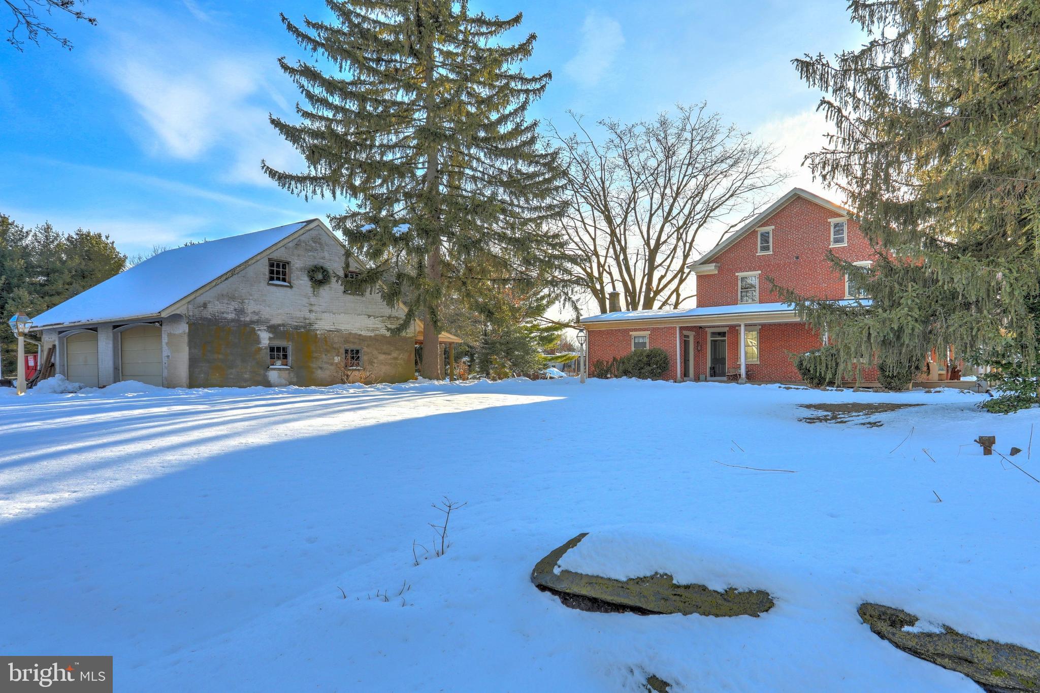 920 Village Road Lancaster, PA 17602 - Photo 4 of 38 Gallery Image 4