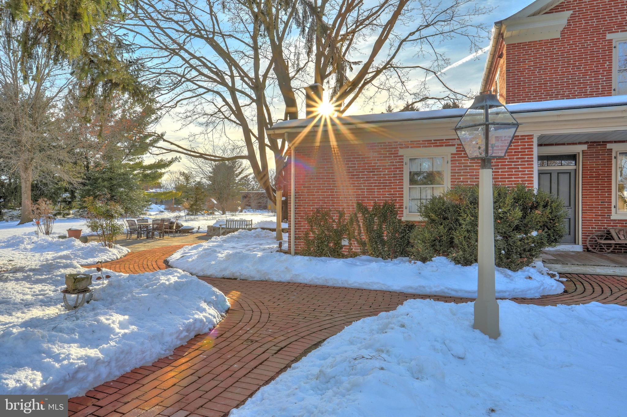 920 Village Road Lancaster, PA 17602 - Photo 9 of 38 Gallery Image 9