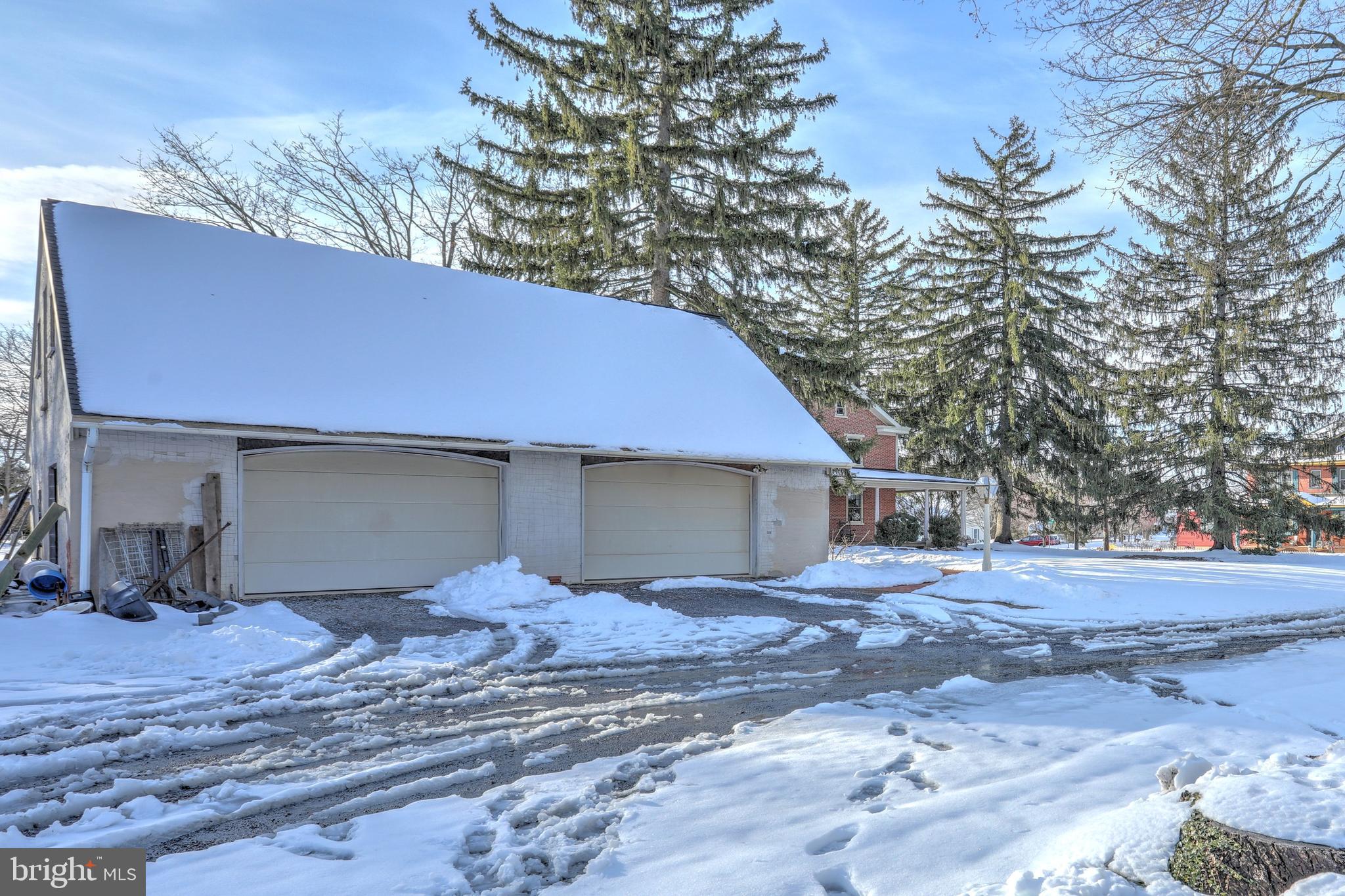 920 Village Road Lancaster, PA 17602 - Photo 10 of 38 Gallery Image 10