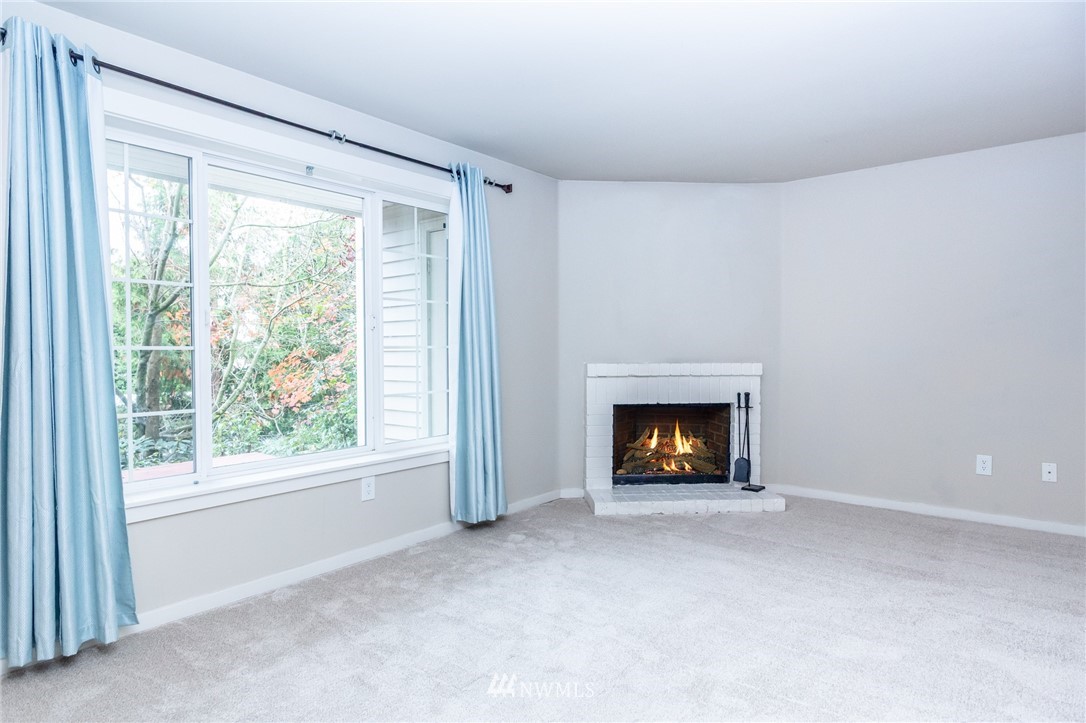 12404 East Gibson Road, Unit L103 Everett, WA 98204 - Photo 12 of 22 Gallery Image 12