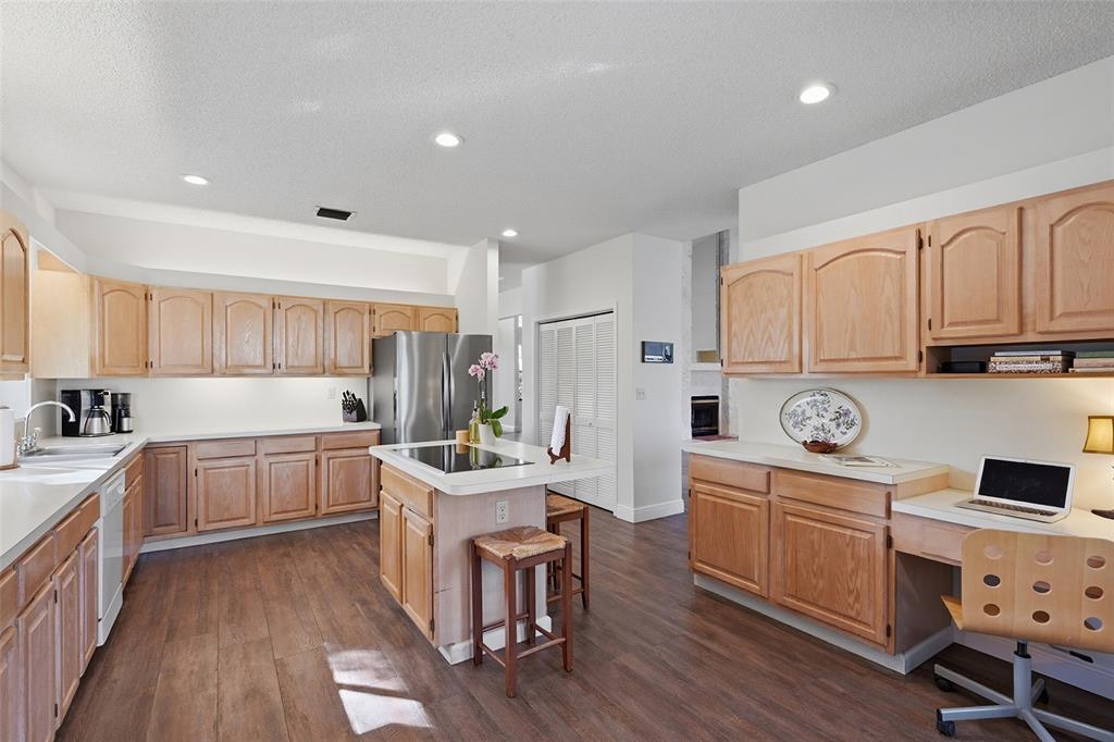 7720 West Upper Ridge Drive Parkland, FL 33067 - Photo 26 of 85 Kitchen