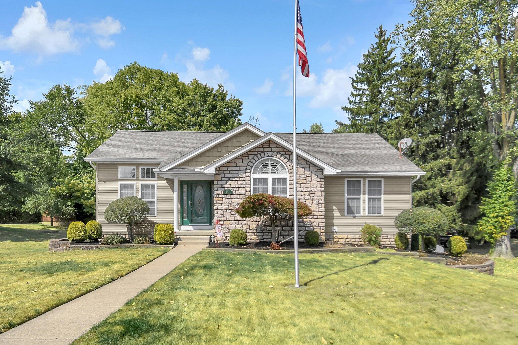 1717 Cedar Hill Road Lancaster, OH 43130 - Photo 1 of 36 Beautiful stone and vinyl exterior - Welcome home!