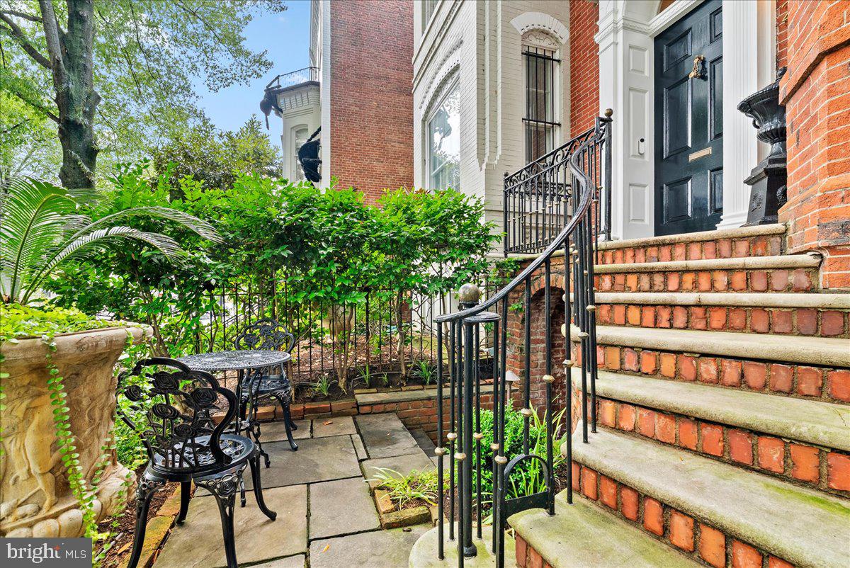 2815 Q Street Northwest Washington, DC 20007 - Photo 3 of 30 a view of a chairs and table in the balcony