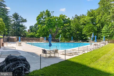 $500,000 | 10500 Rockville Pike, Unit 1624, Rockville, MD 20852