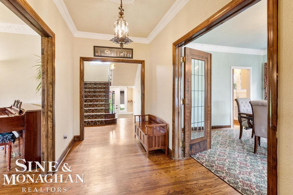 1027 Yorkshire Road Grosse Pointe, MI 48230 - Photo 7 of 64 50106116-6.JPG