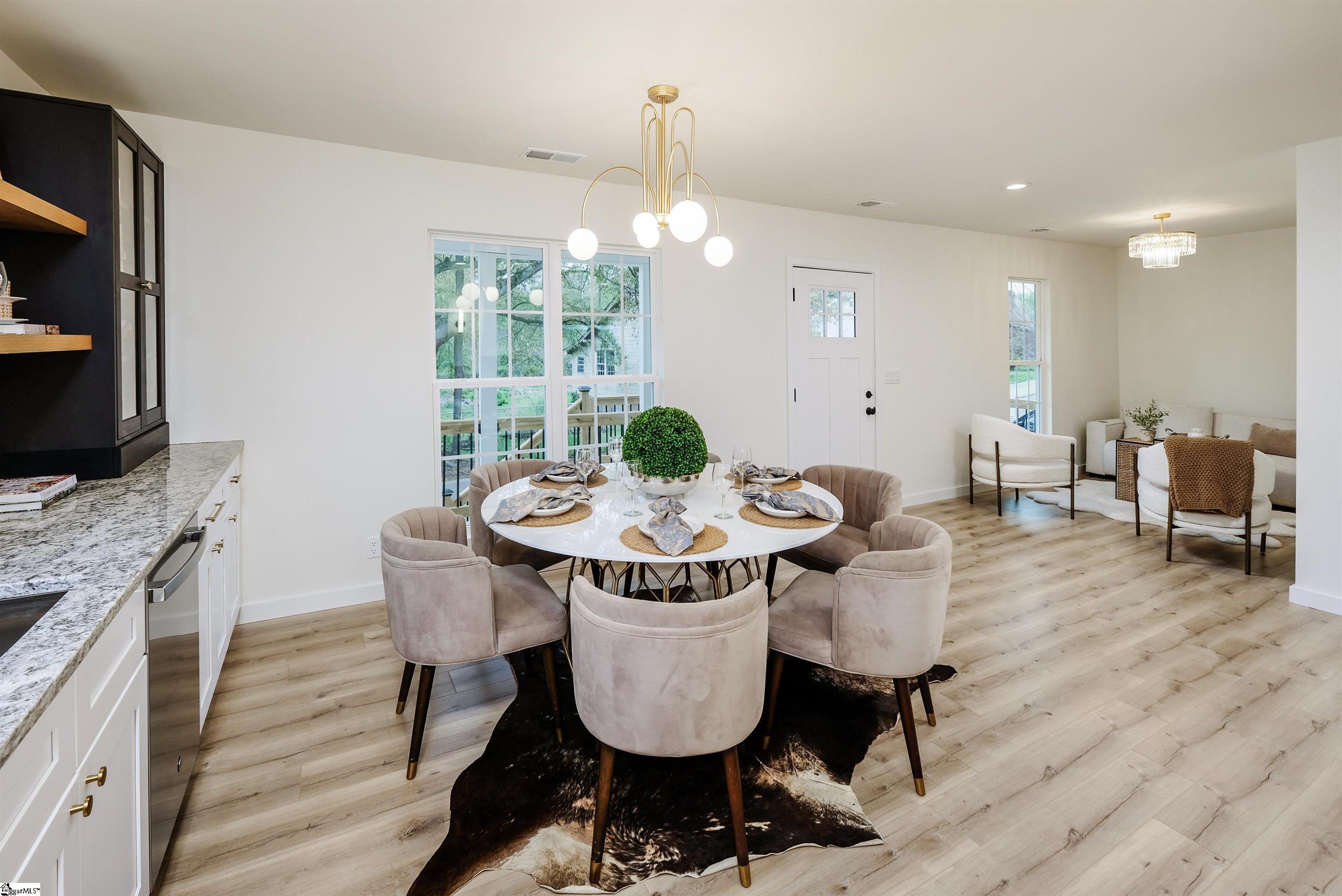 23 Ross Street Greenville, SC 29611 - Photo 4 of 28