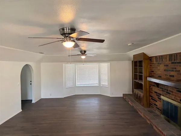 $399,900 | 520 Baker Drive, Hurst, TX 76054