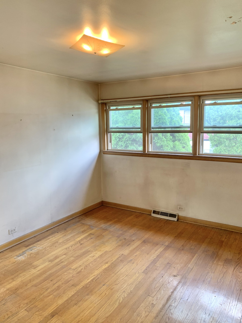 10643 South Ridgeway Avenue Chicago, IL 60655 - Photo 18 of 40 Gallery Image 18