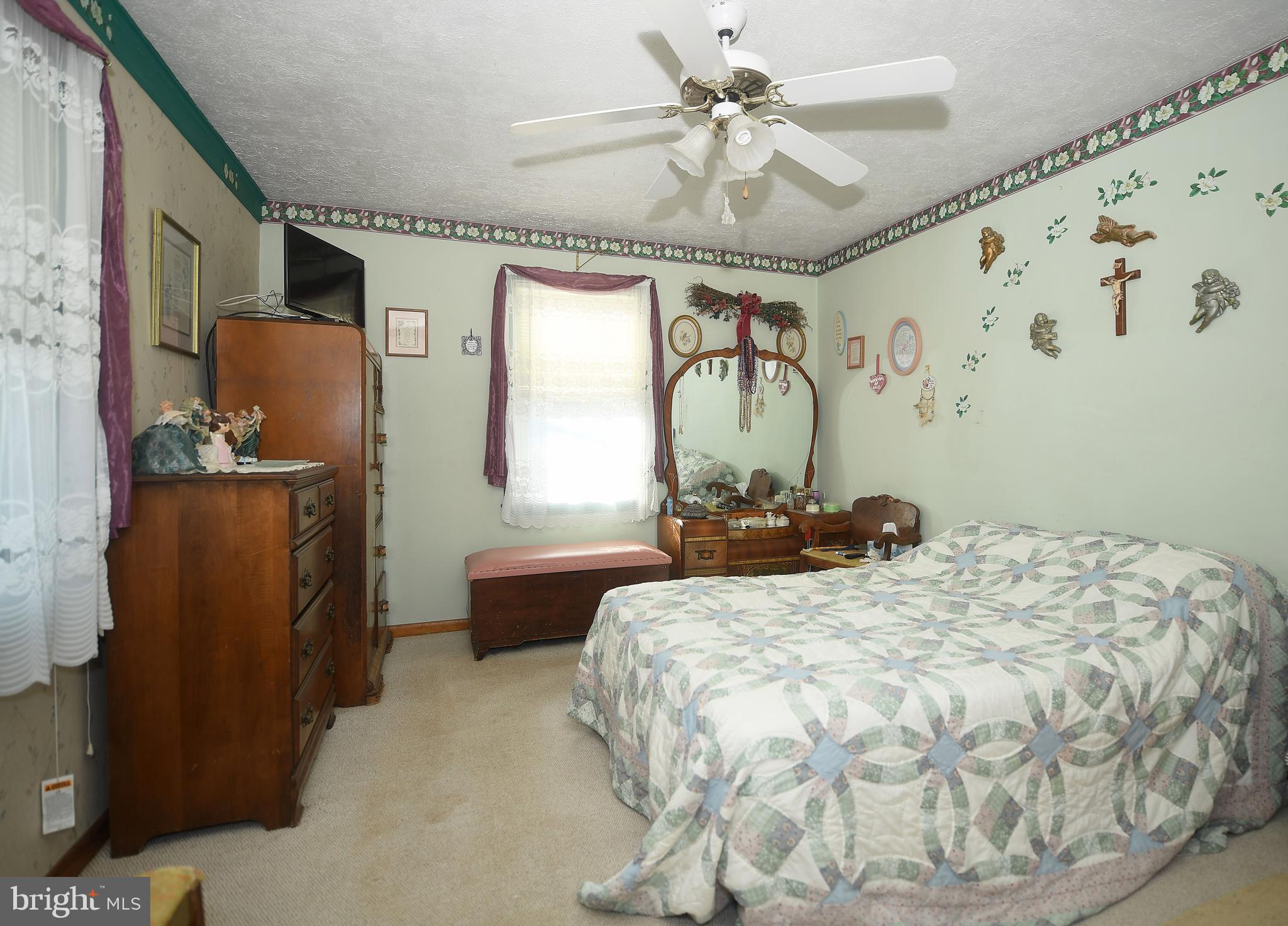 2206 Pleasantville Road Fallston, MD 21047 - Photo 15 of 26 Main floor master