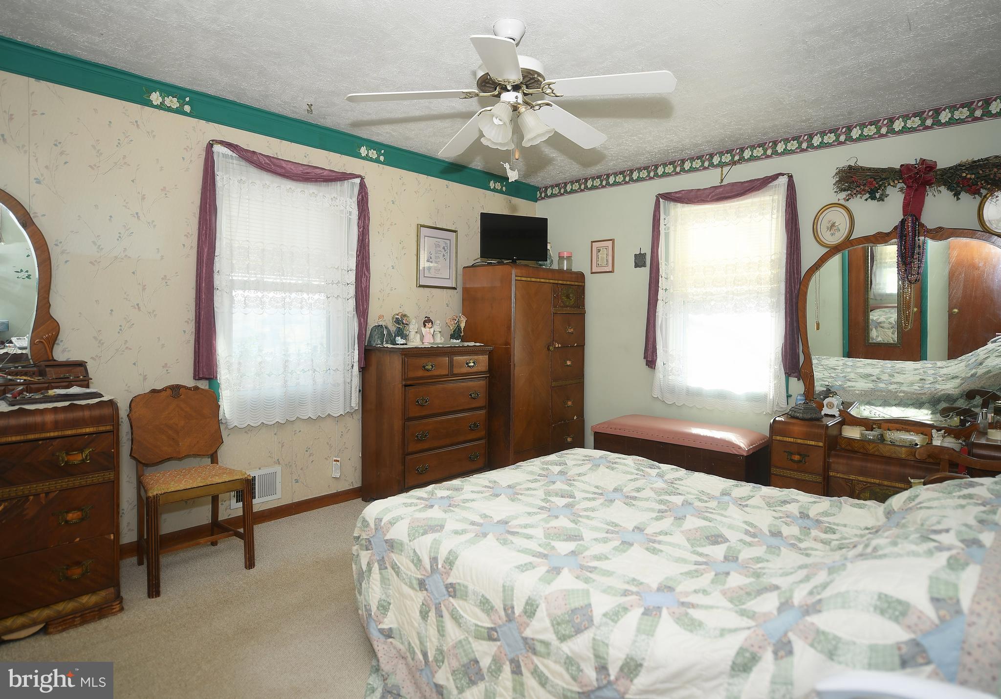 2206 Pleasantville Road Fallston, MD 21047 - Photo 16 of 26 Main floor master