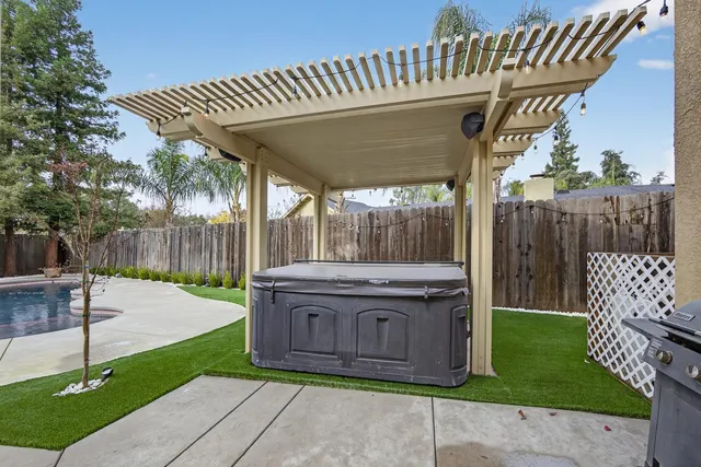 $800,000 | 4967 Heatherdale Lane, Carmichael, CA 95608