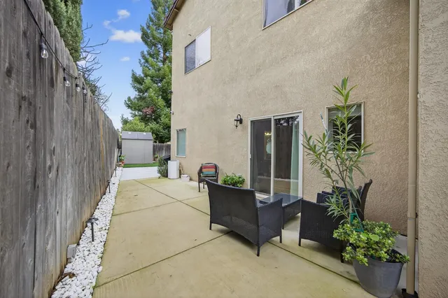 $800,000 | 4967 Heatherdale Lane, Carmichael, CA 95608