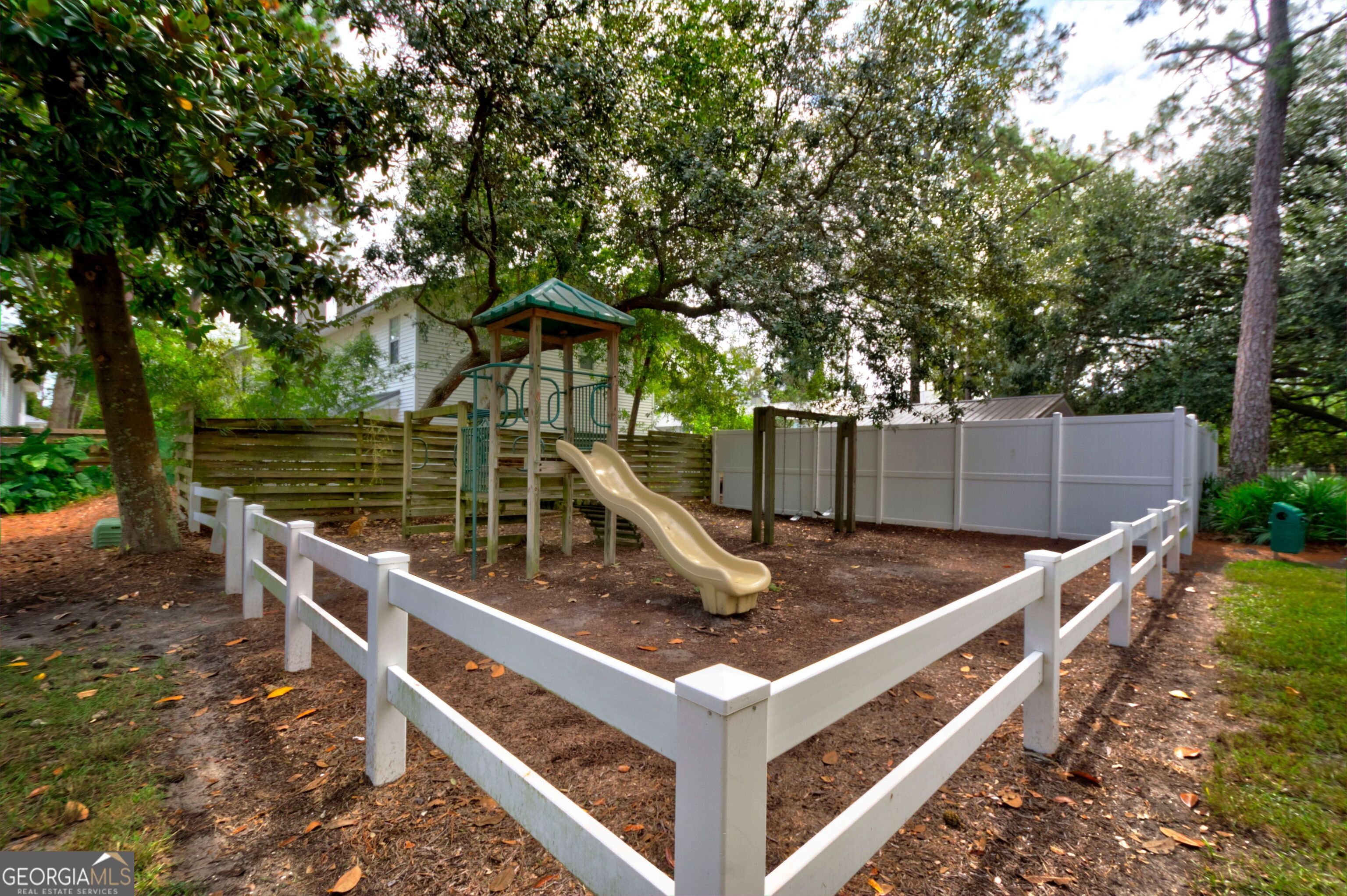 2511 Demere Road St. Simons Island, GA 31522 - Photo 21 of 29