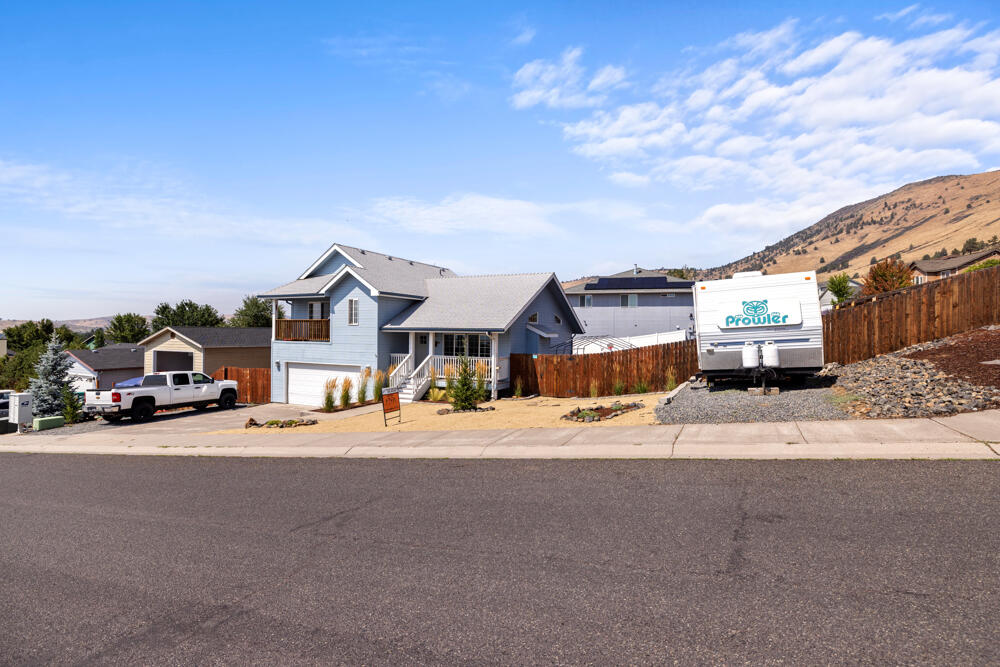 5963 Springcrest Way Klamath Falls, OR 97603 - Photo 15 of 57 5962SpringcrestWy-14