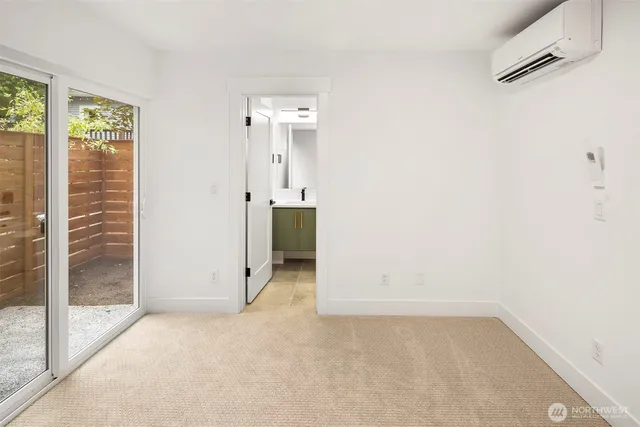 $799,950 | 725 18th Avenue, Unit C, Seattle, WA 98122