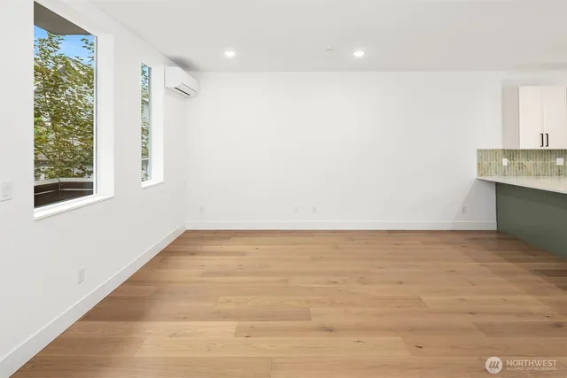 $799,950 | 725 18th Avenue, Unit C, Seattle, WA 98122