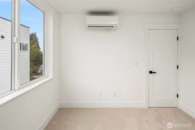 $799,950 | 725 18th Avenue, Unit C, Seattle, WA 98122