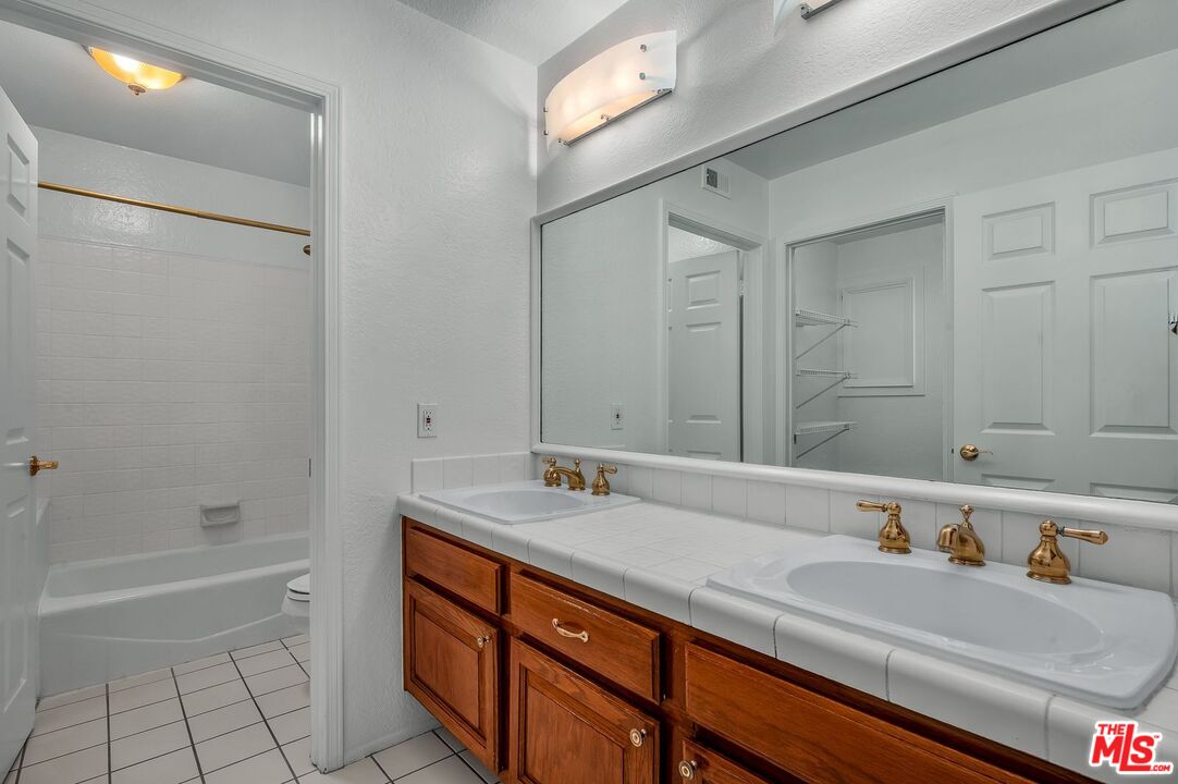 7513 West 83rd Street Playa del Rey, CA 90293 - Photo 26 of 45